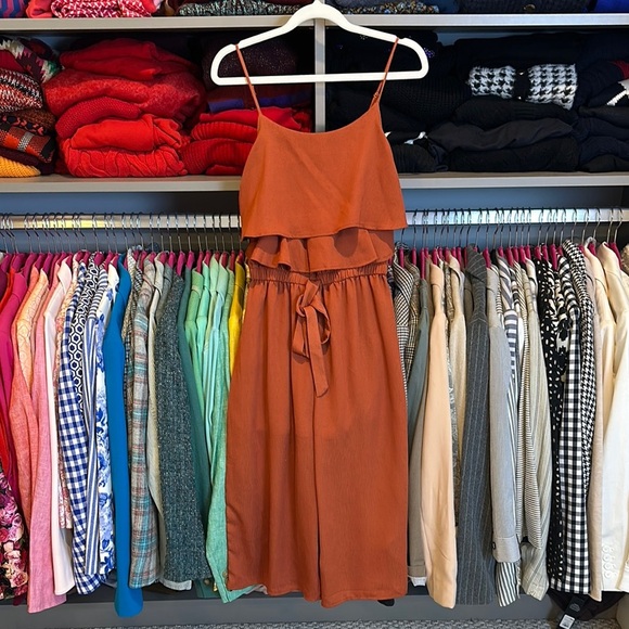 One Clothing rust adjustable strap elastic waistband cropped jumpsuit size XS - Picture 1 of 3